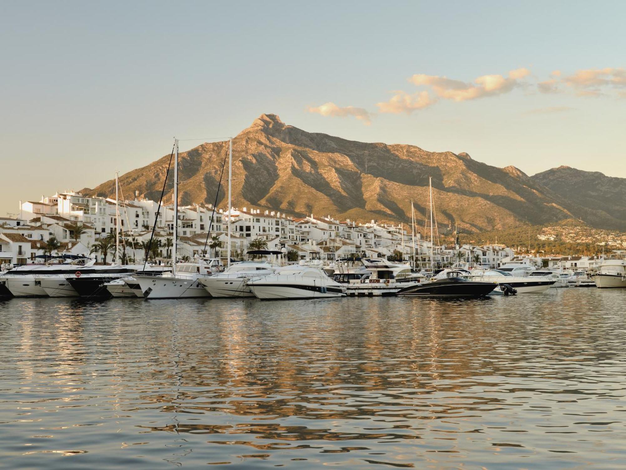 Vacation Marbella I Sea Views, 24-7 Security, Parking, Walk To Everything In Luxurious Puerto Banus Экстерьер фото